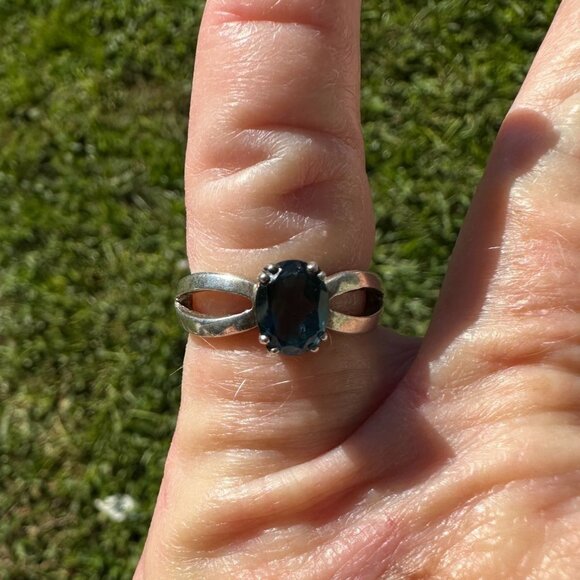 London Blue Topaz Ring, Sterling Silver Split Shank 925 CV Marked Band, Oval 8mm - Picture 11 of 16